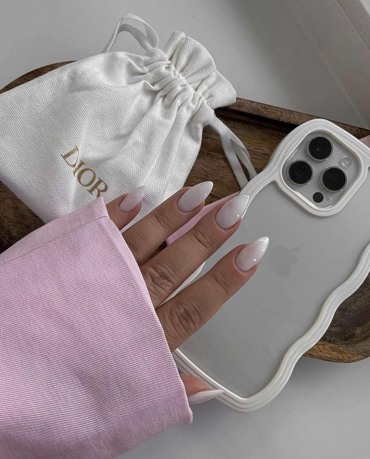 გამჭვირვალე ქეისი ბეჟი კანტით 🍰 - Casy • ქეისი